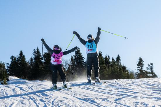 participants ski 24h tremblant